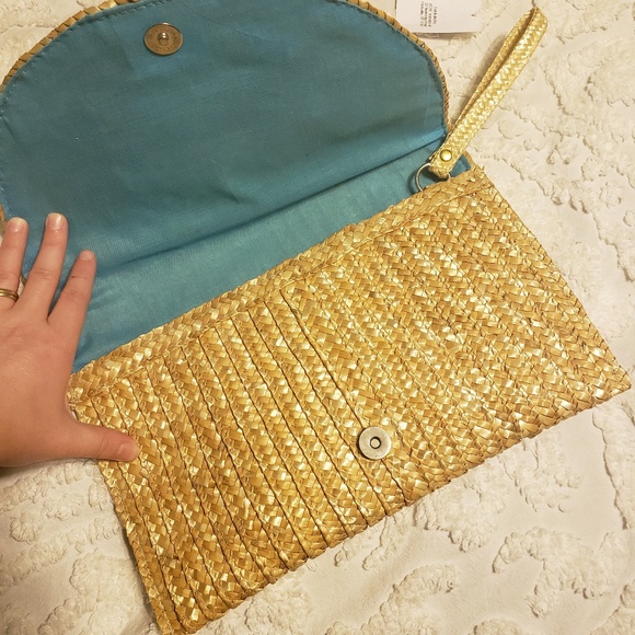 NWT Large Straw Wristlet - Picture 2 of 3